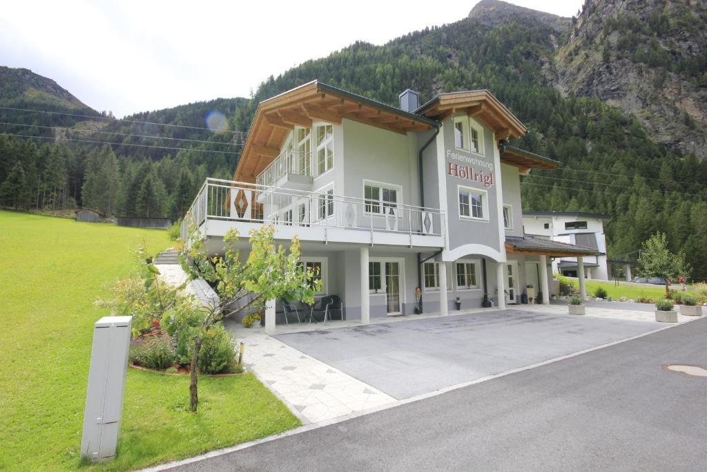 Ferienwohnung Hoellrigl Sankt Leonhard im Pitztal Bagian luar foto